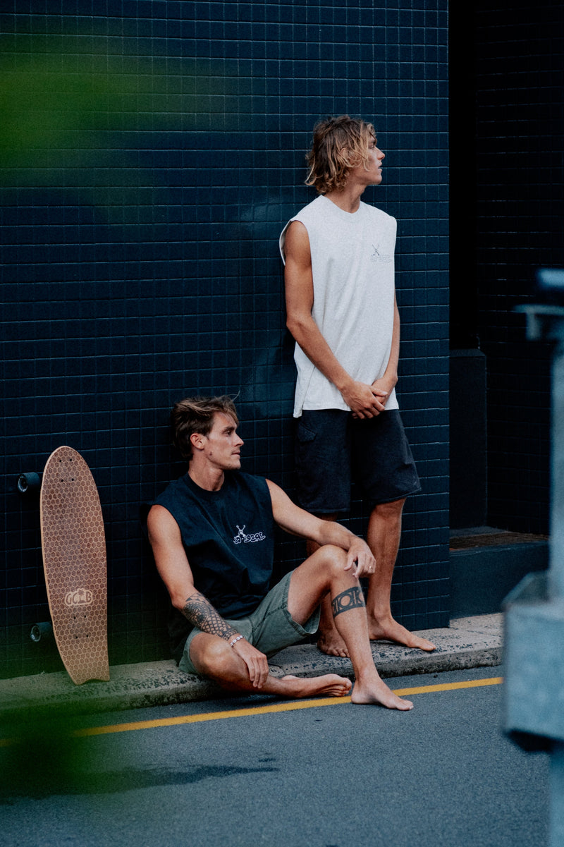SO LOCAL / Tank-Tee