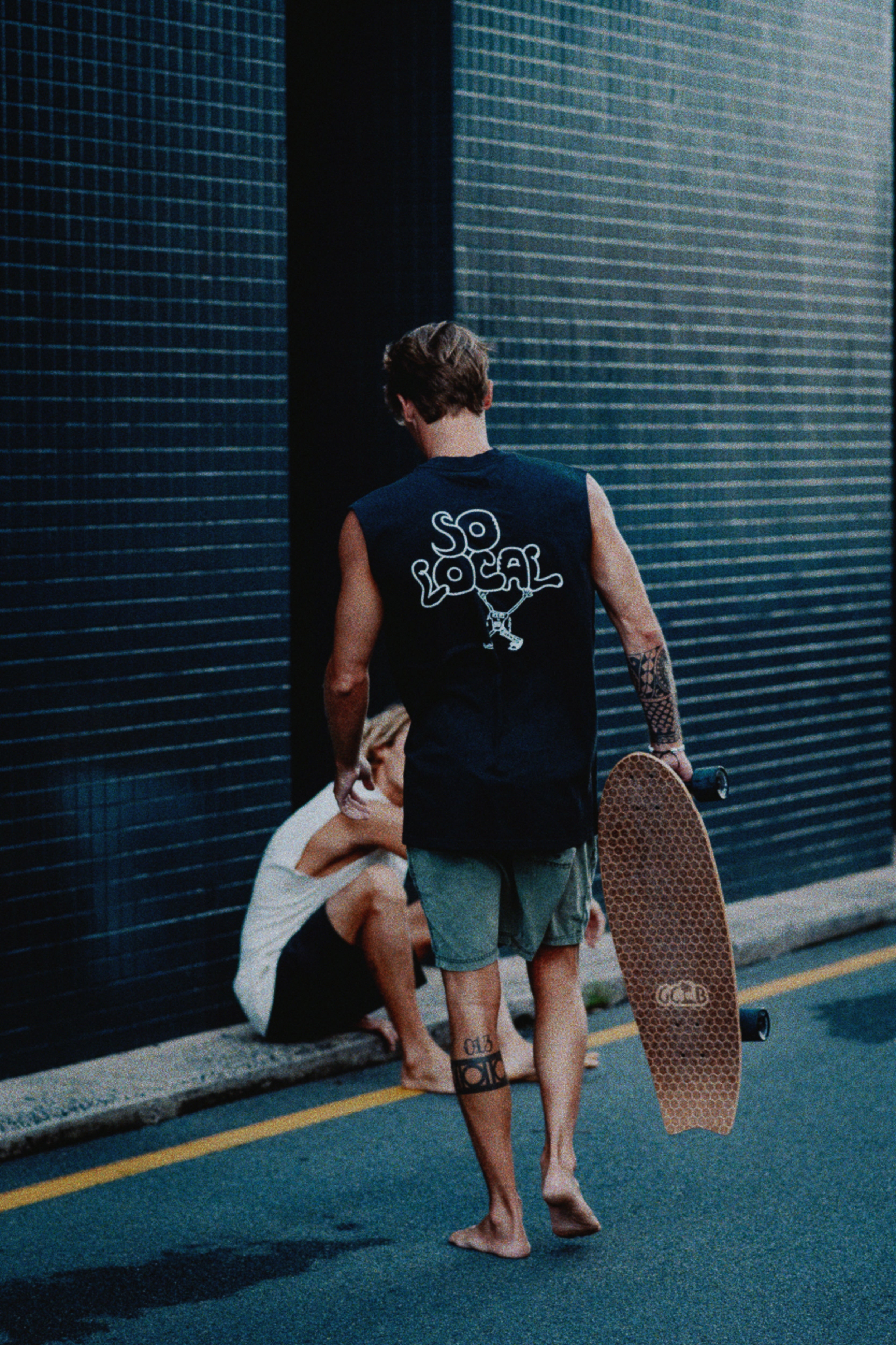 SO LOCAL / Tank-Tee