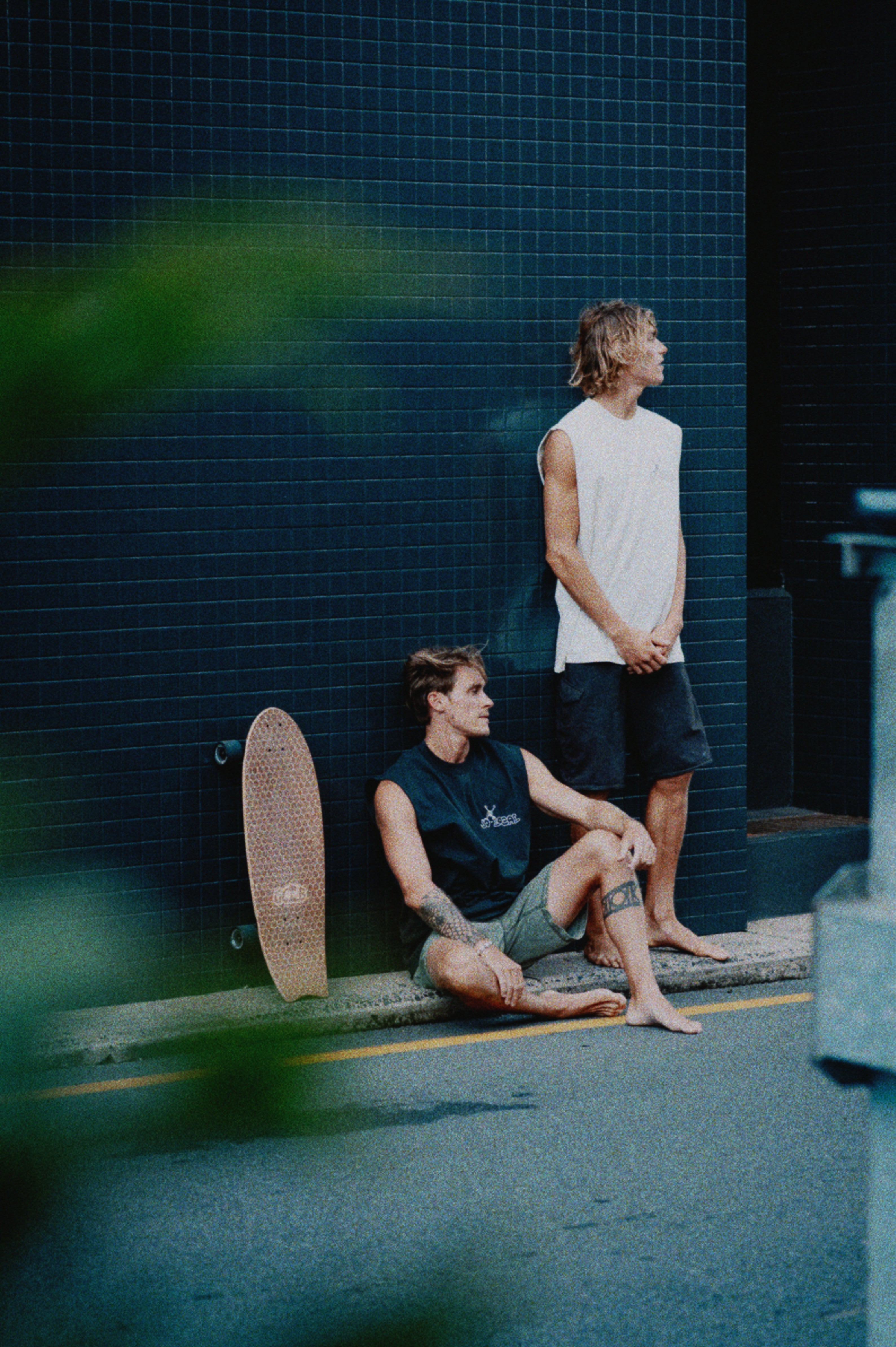 SO LOCAL / Tank-Tee